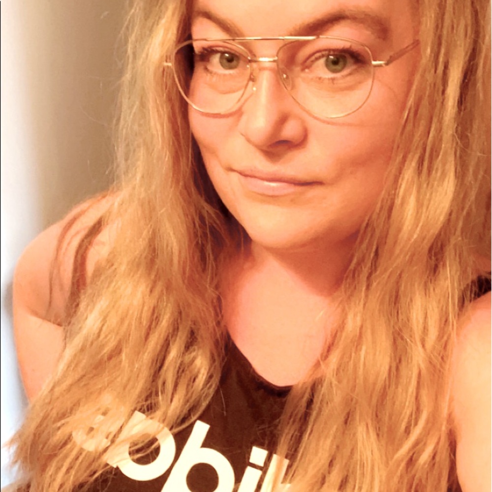 Meet your Posher, Amber
